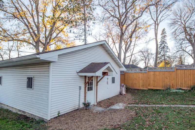817 W Cavour Ave, Fergus Falls, MN 56537