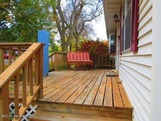 512 W Douglas Ave, Fergus Falls, MN 56537