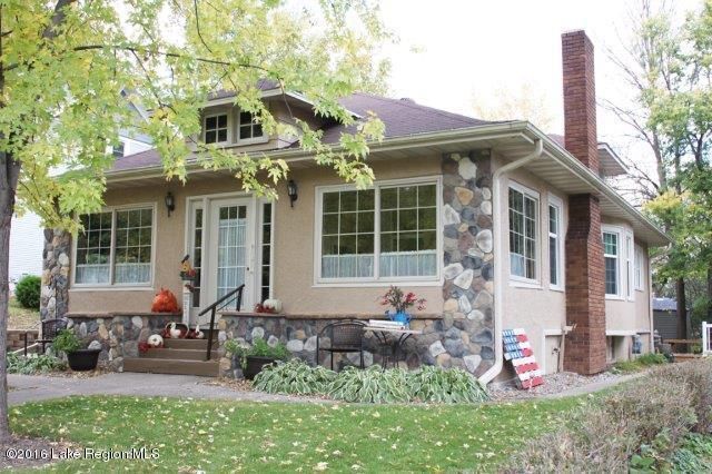 406 W Vernon Ave, Fergus Falls, MN 56537