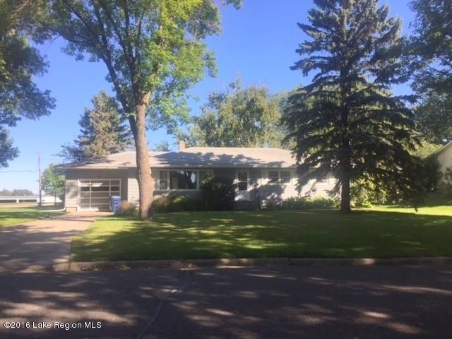 730 W Beech Ave, Fergus Falls, MN 56537