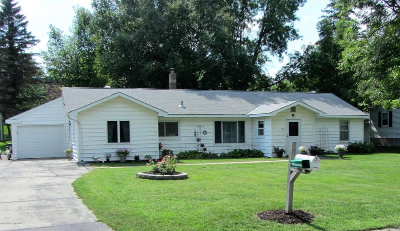 916 East Cavour Ave, Fergus Falls, MN 56537