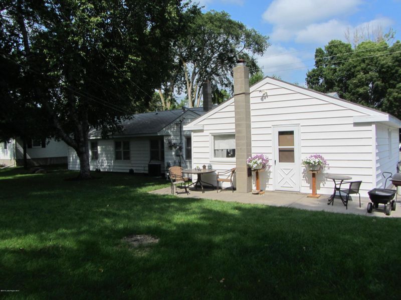 916 East Cavour Ave, Fergus Falls, MN 56537