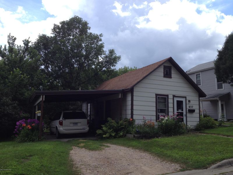 637 Stanton Ave W, Fergus Falls, MN 56537