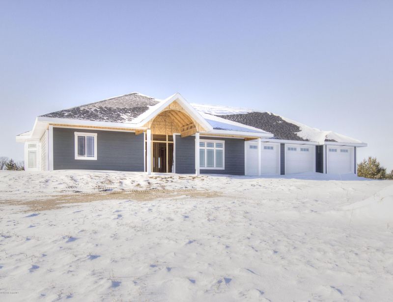 23446 Highland Dr, Fergus Falls, MN 56537