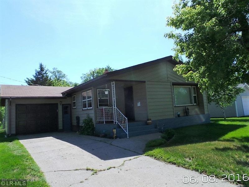 145 NW 5th St, Perham, MN 56573