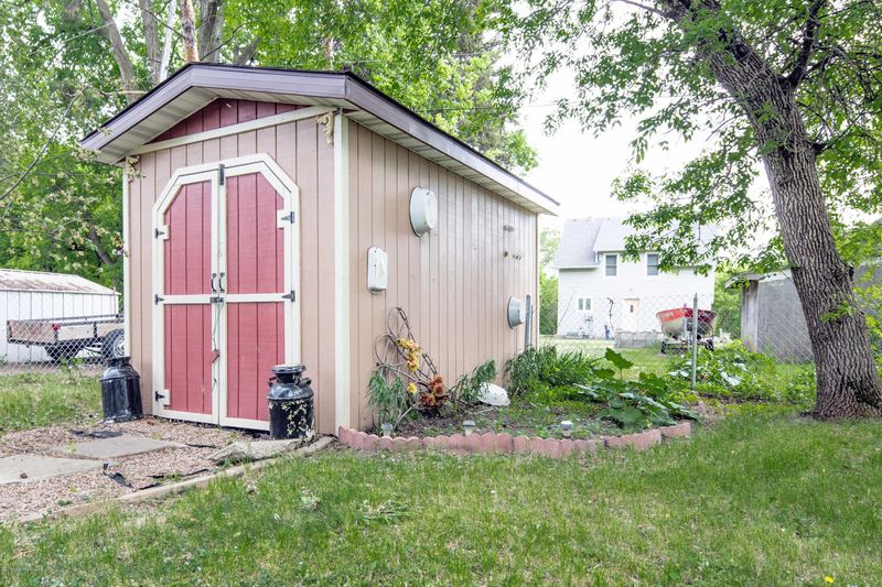419 W Main Ave, Rothsay, MN 56579