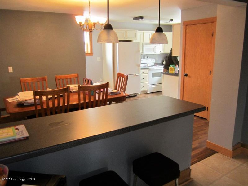 601 Maplewood Dr, Pelican Rapids, MN 56572