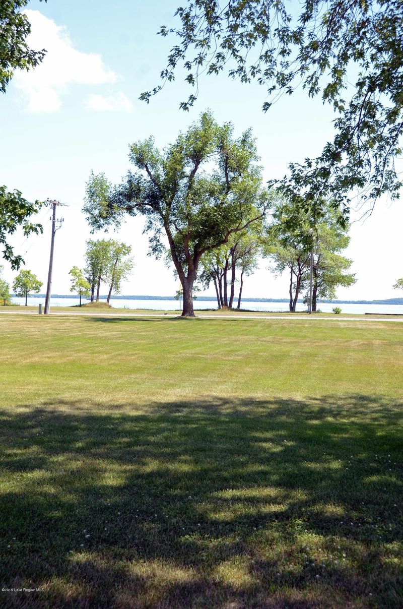 745 Lake Shore Dr, Battle Lake, MN 56515