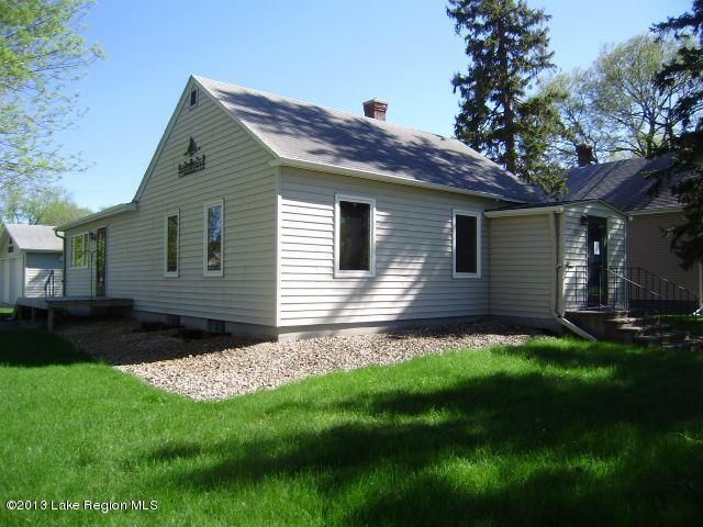 310 E 9th, Morris, MN 56267