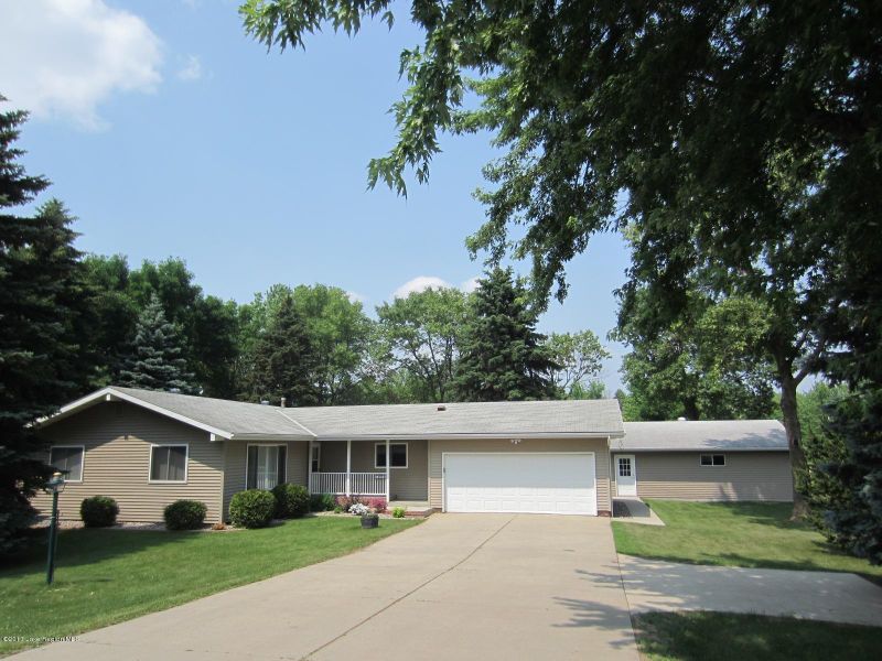 1804 Weyrens Rd, Fergus Falls, MN 56537