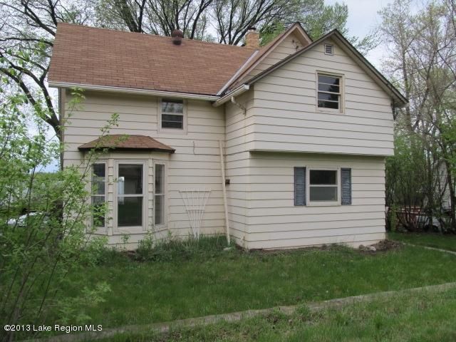 516 Hampden Ave, Fergus Falls, MN 56537
