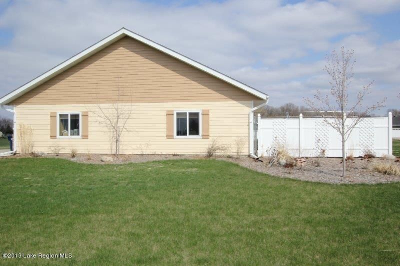 2075 Tower View Rd, Fergus Falls, MN 56537