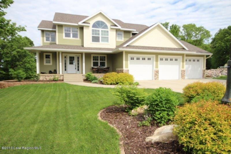 1802 Minnehuta Dr, Fergus Falls, MN 56537