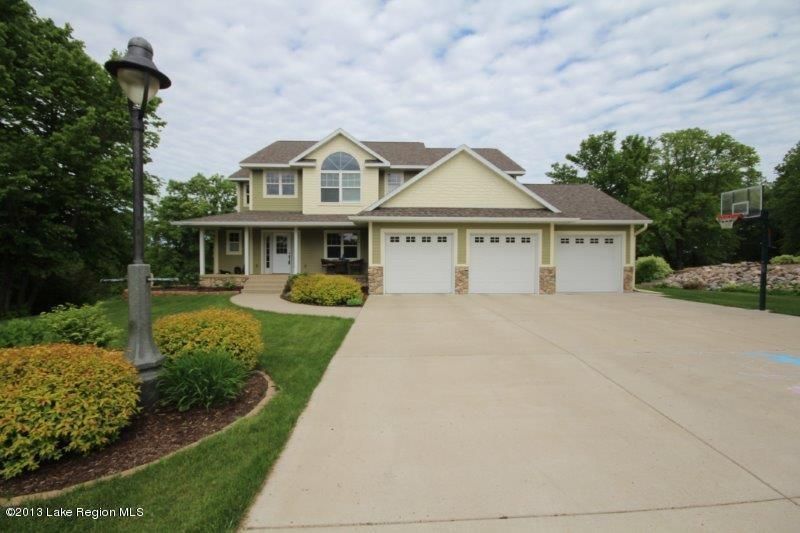 1802 Minnehuta Dr, Fergus Falls, MN 56537