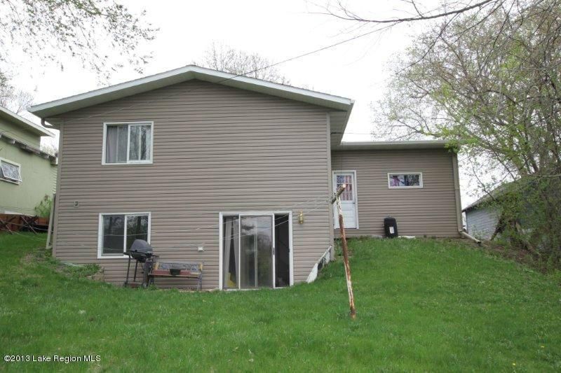 1213 Park St, Fergus Falls, MN 56537