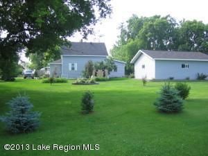 203 N 3rd Ave, Dent, MN 56528