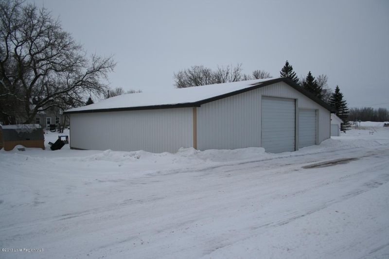 609 Railroad Ave, Erhard, MN 56534