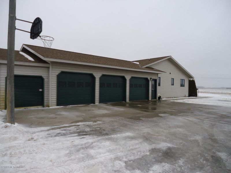 45862 390th St, Perham, MN 56573