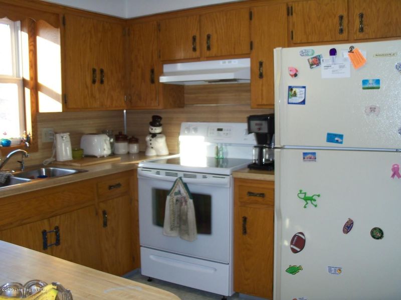 302 5th St, Bluffton, MN 56518