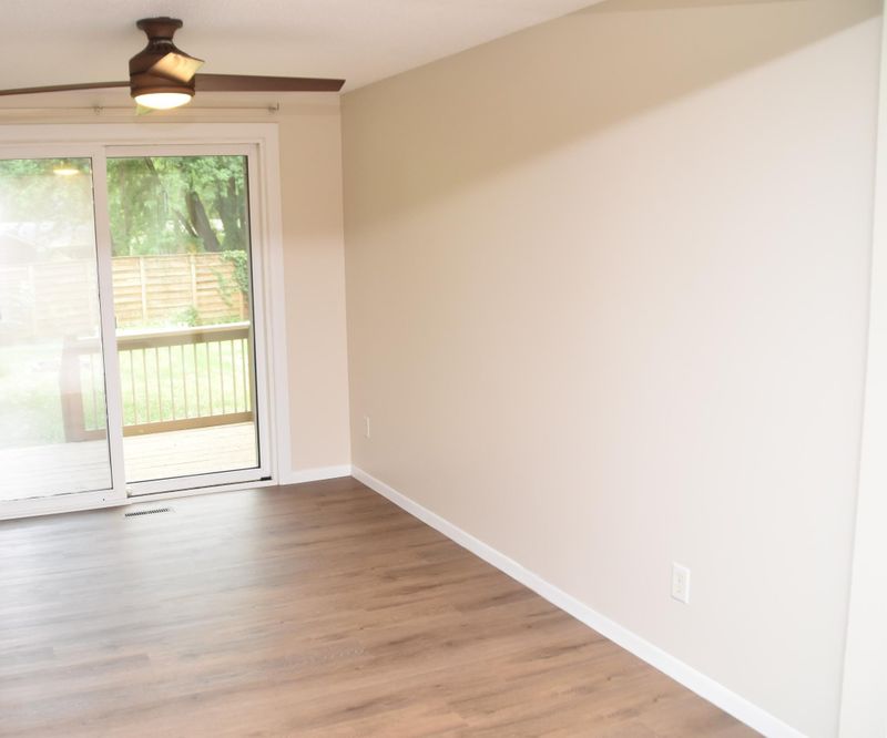11359 Lakeview Rd, Chisago City, MN 55013