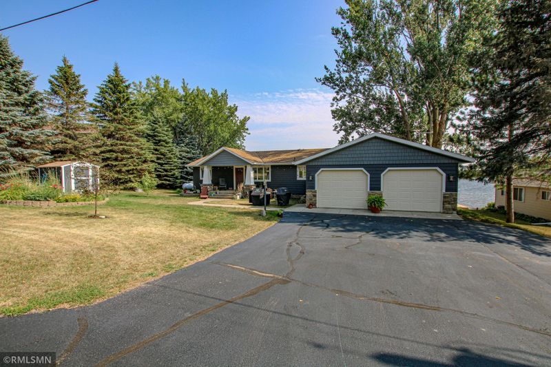 3092 Louise Dr NW, Alexandria, MN 56308