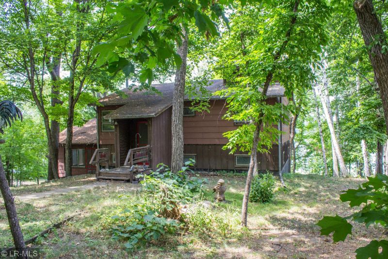 41105 Grebe Ln, Dent, MN 56528