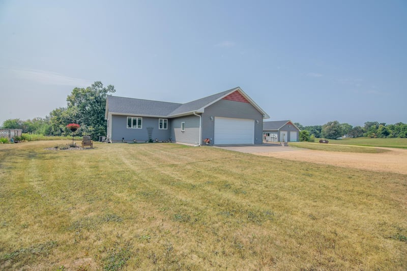 204 1st Ave E, Clear Lake, WI 54005