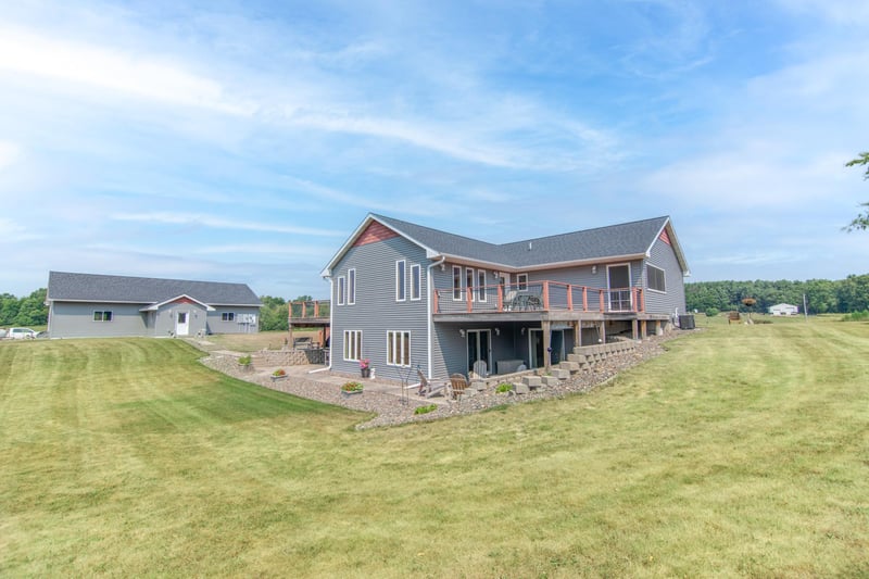 204 1st Ave E, Clear Lake, WI 54005