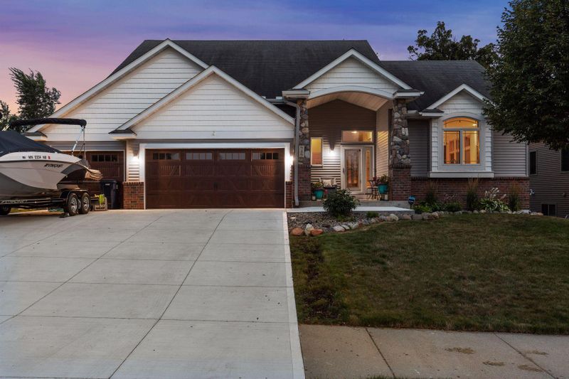949 Waterford Way, Jordan, MN 55352