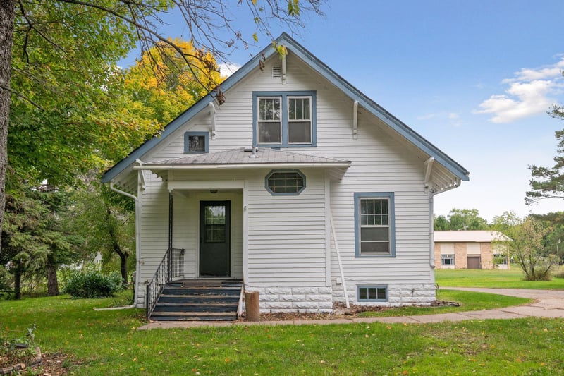 6605 Clover St, Bock, MN 56313
