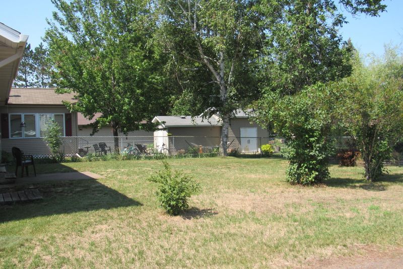 397 Lakeshore Dr, Moose Lake, MN 55767
