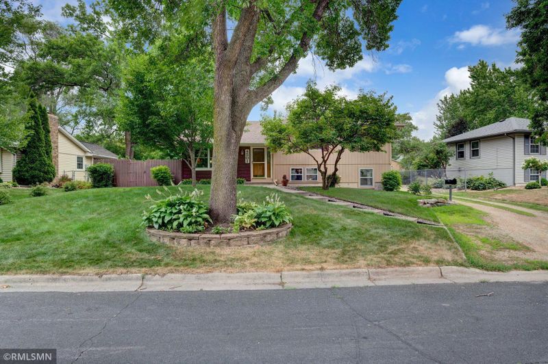 4501 Morris Ln, Bloomington, MN 55437