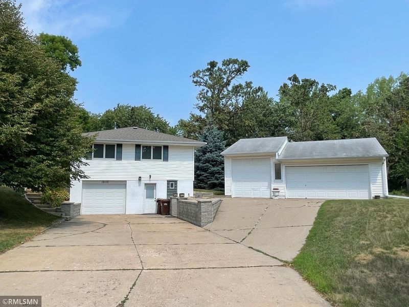 15112 Orchard Dr, Burnsville, MN 55306