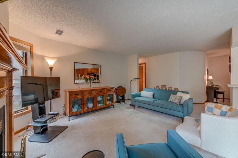 760 County Road F W #H, Shoreview, MN 55126