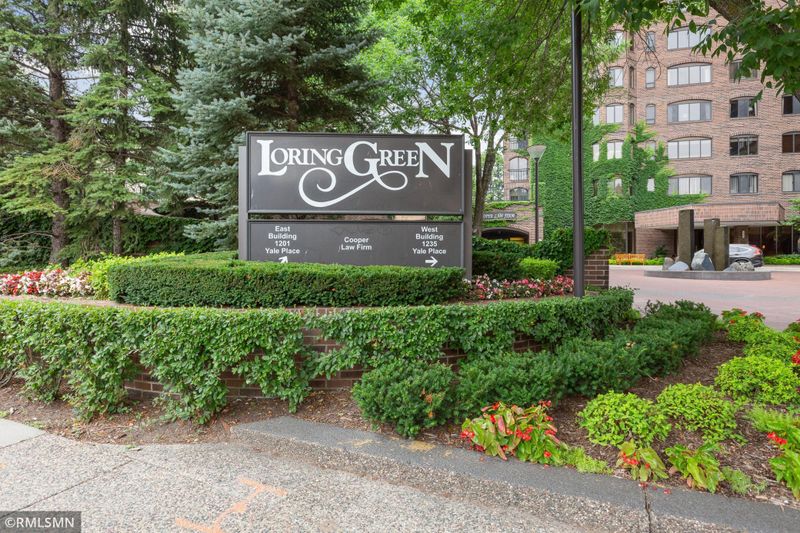1201 Yale Pl #101, Minneapolis, MN 55403
