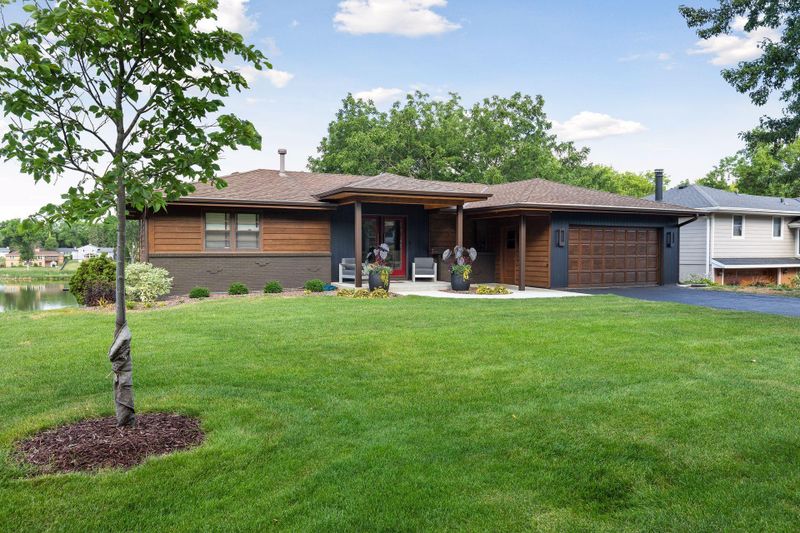 9206 Russell Ave S, Bloomington, MN 55431