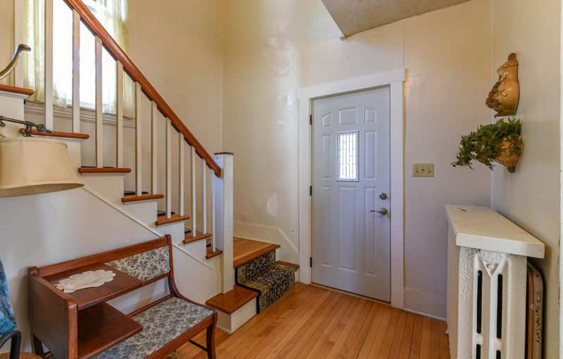 421 N 4th St, Brainerd, MN 56401