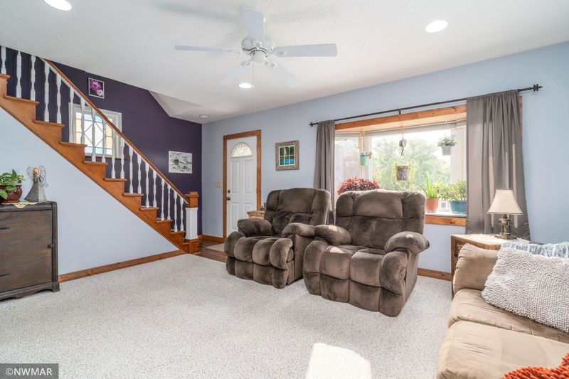 617 N Front St, Crookston, MN 56716