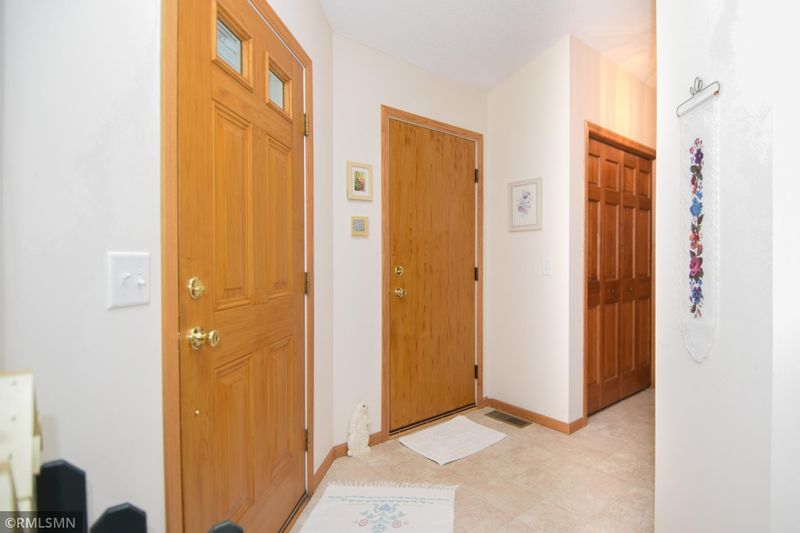2125 Glenhaven Ln N, Brooklyn Park, MN 55443