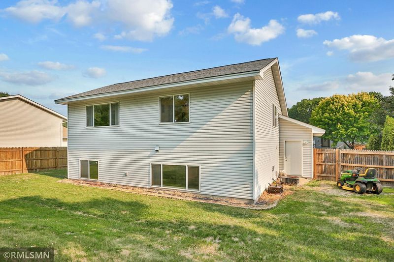 13118 9th Ave N, Zimmerman, MN 55398