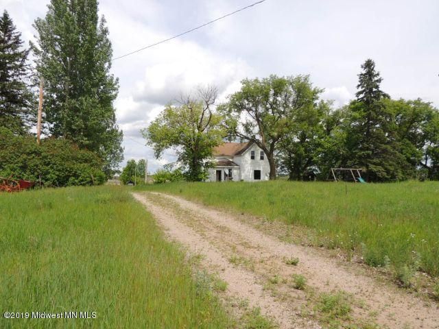 201 Railway Ave S, Dent, MN 56528