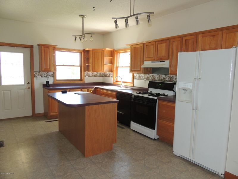44144 County Rd 151, Frazee, MN 56544
