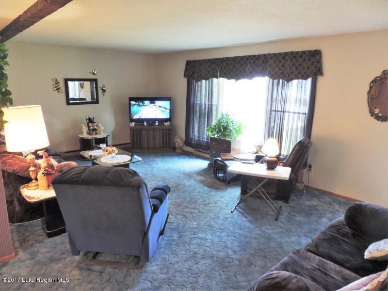 824 4th Ave SW, Perham, MN 56573
