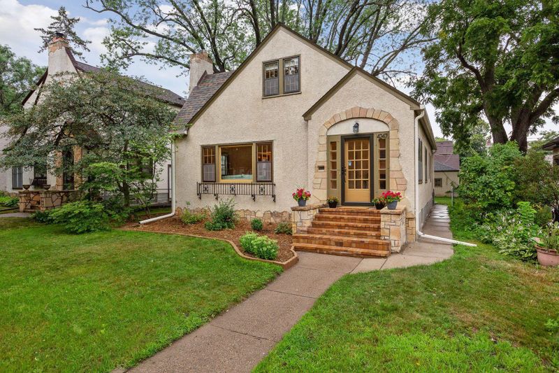 4247 Washburn Ave N, Minneapolis, MN 55412