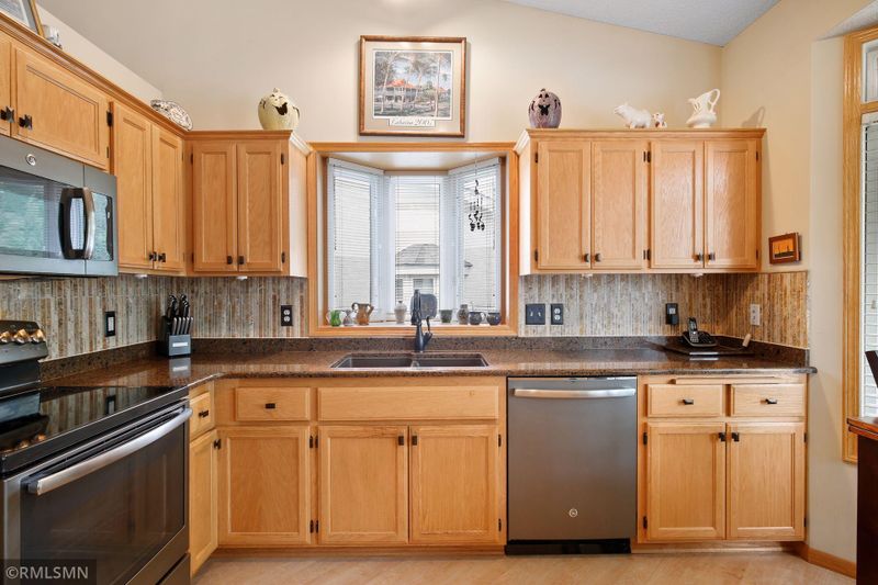 13315 Glenhaven Ct, Apple Valley, MN 55124