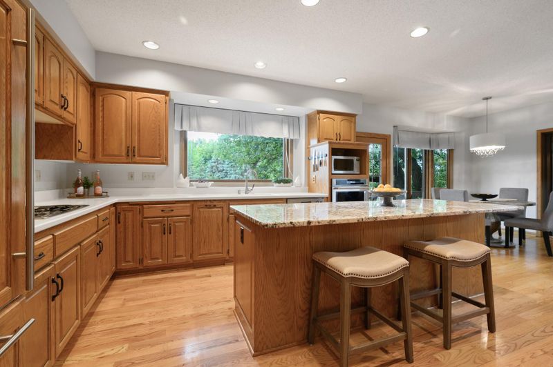 4746 137th St W, Apple Valley, MN 55124