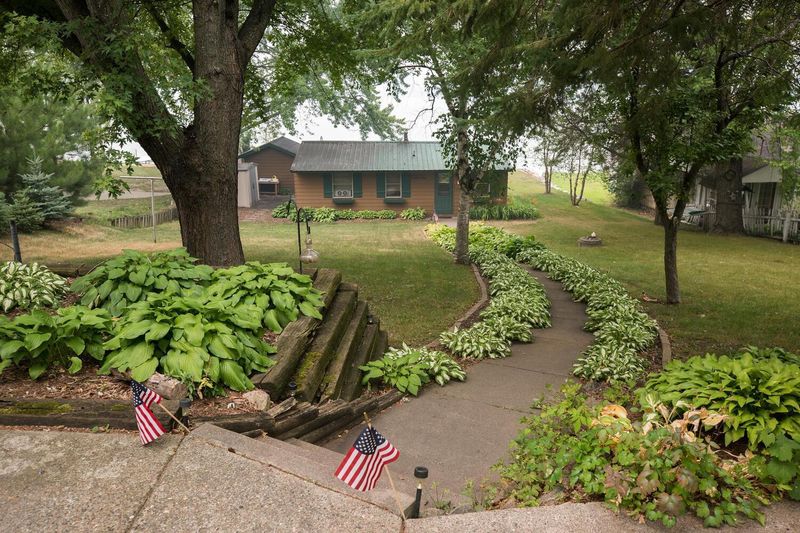 1323 48th St NE, Buffalo, MN 55313