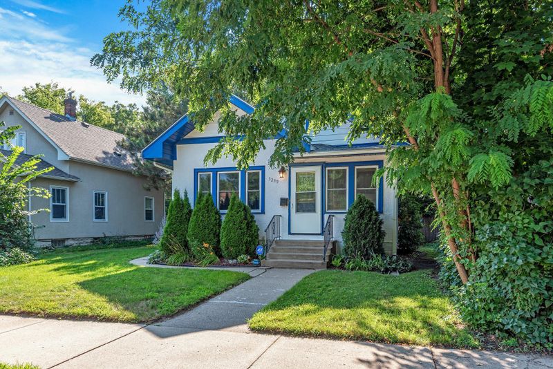 3239 Colfax Ave N, Minneapolis, MN 55412