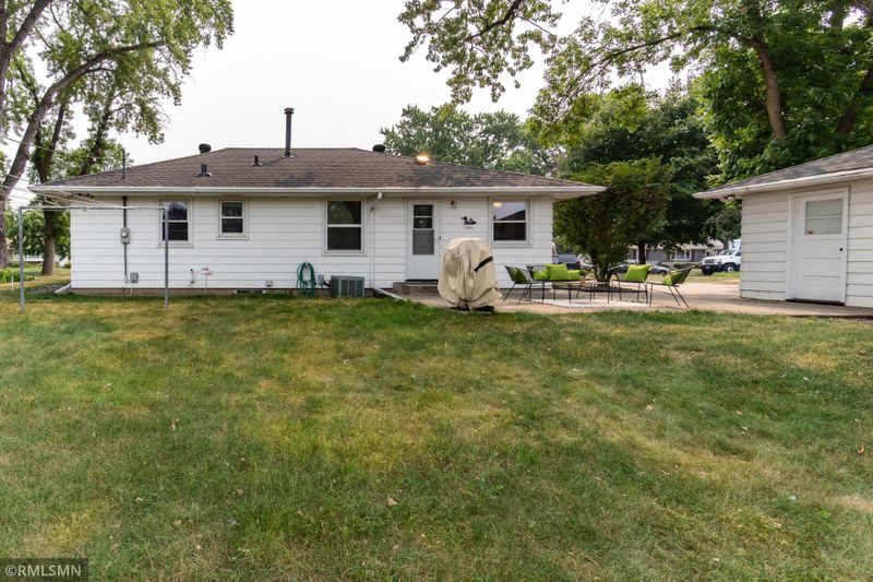 8832 Columbus Ave S, Bloomington, MN 55420