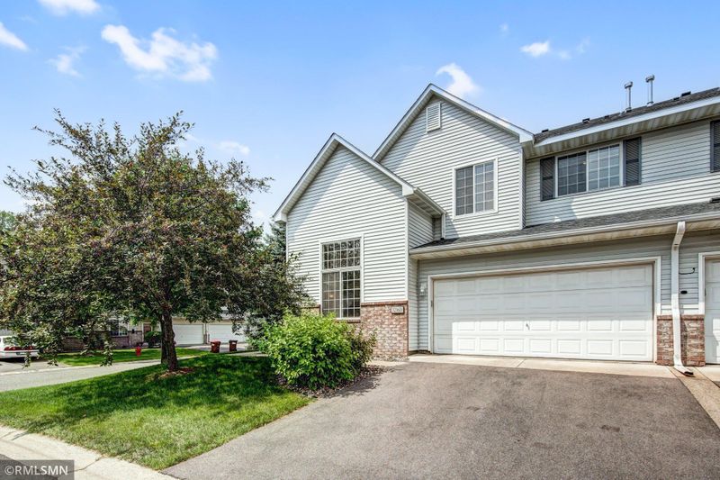 3216 Juniper Cir #D, Woodbury, MN 55125